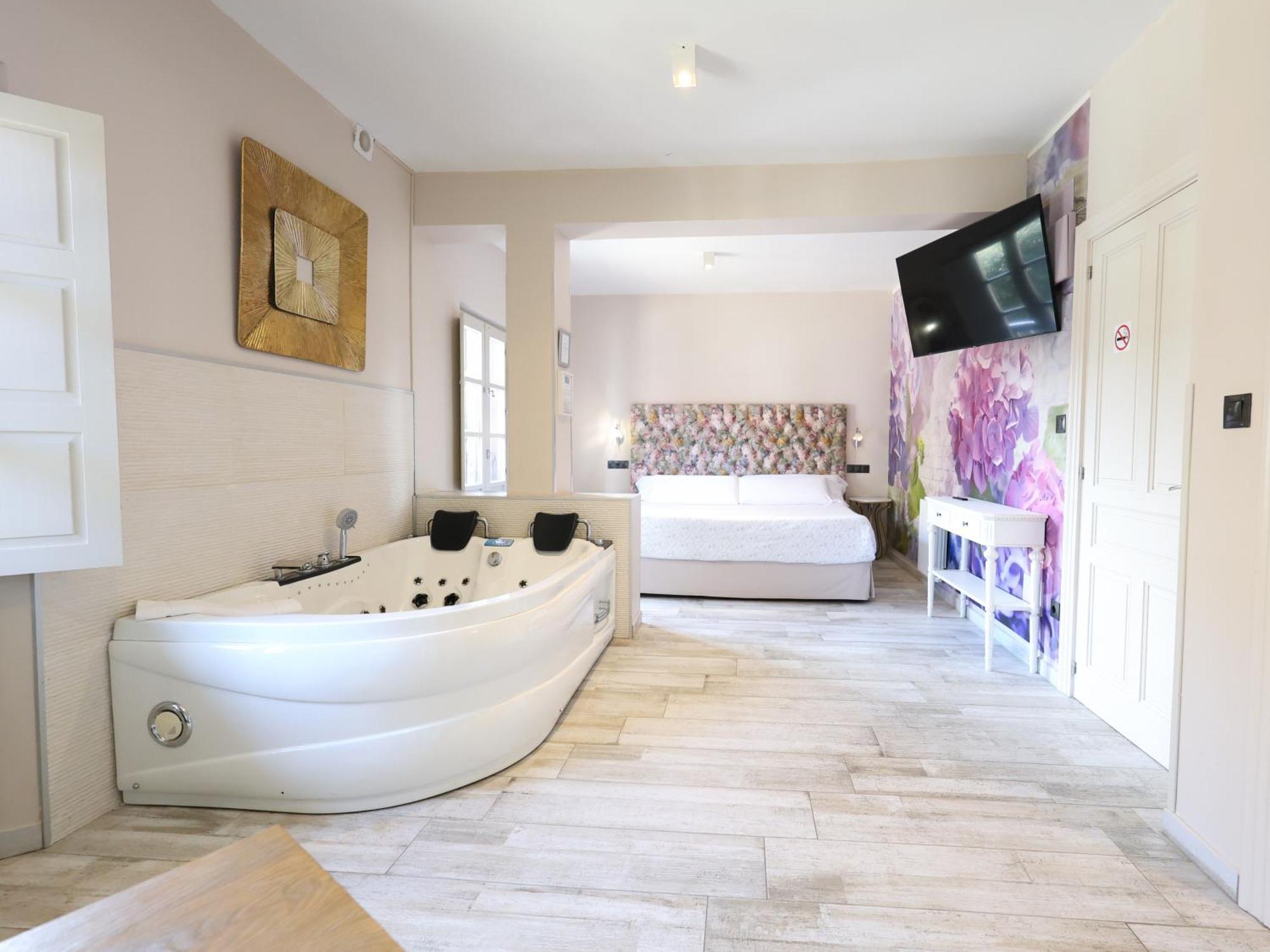 Suites con Jacuzzi Santillana Santillana del Mar Esterno foto