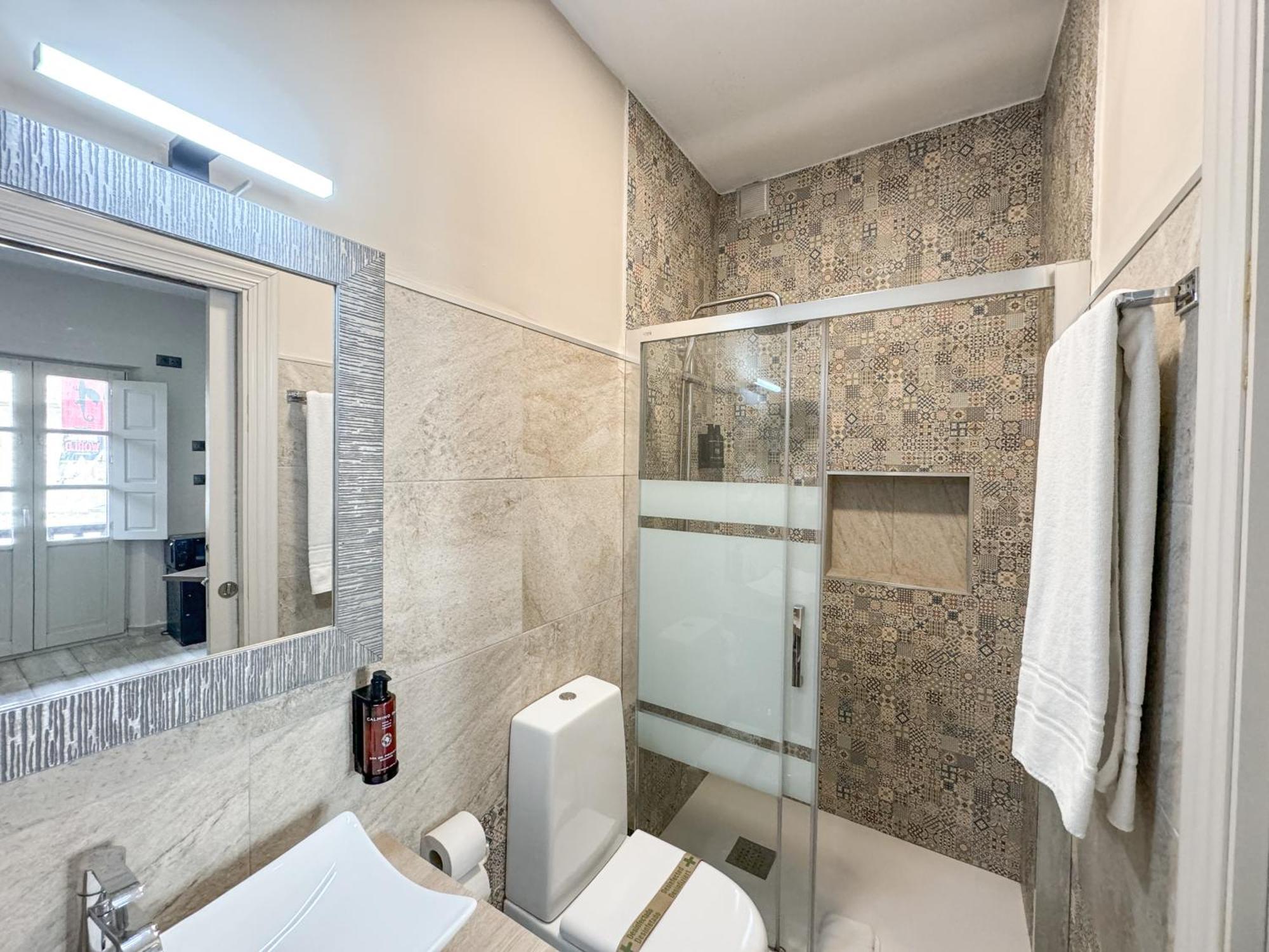 Suites con Jacuzzi Santillana Santillana del Mar Esterno foto